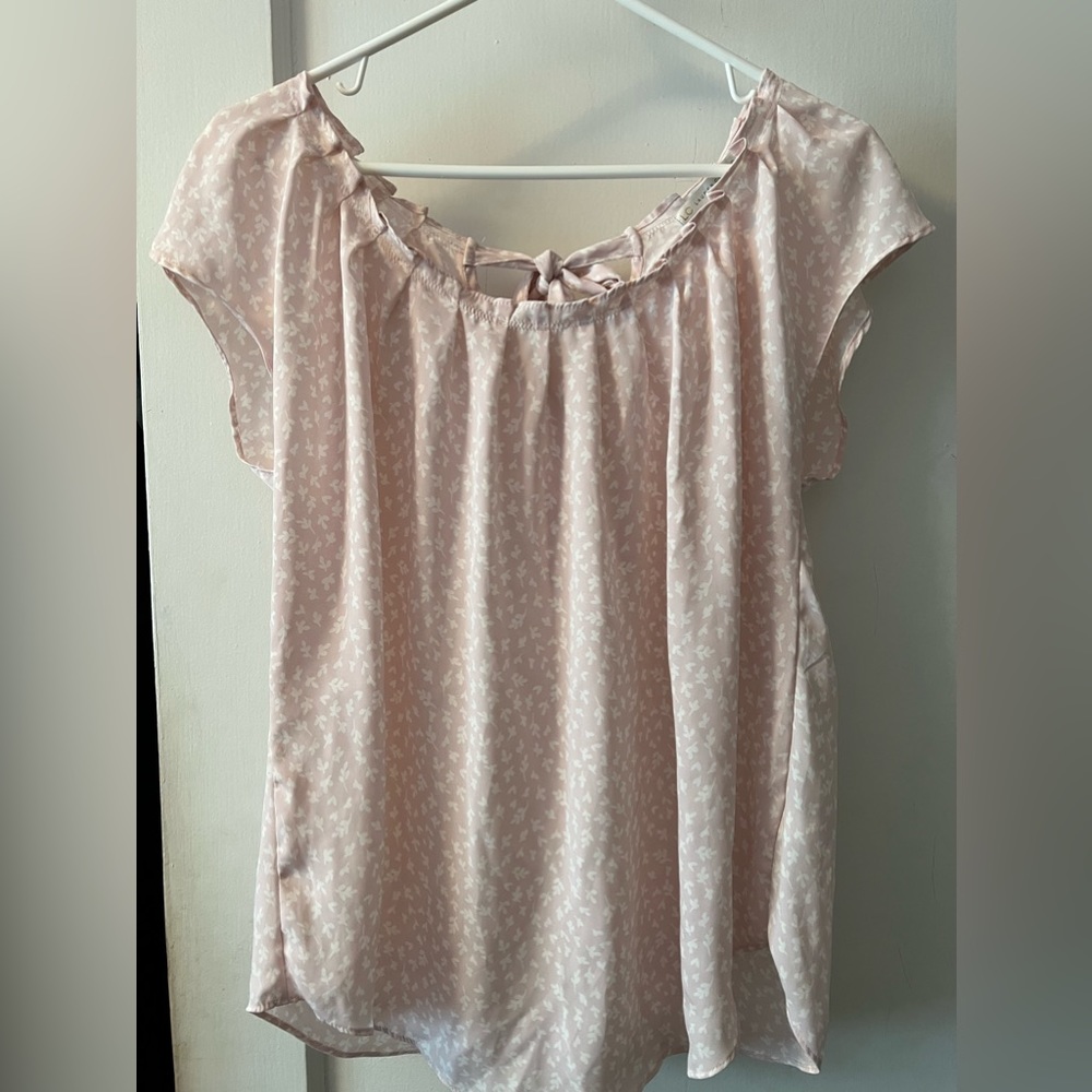 LC Lauren Conrad short sleeve blouse
